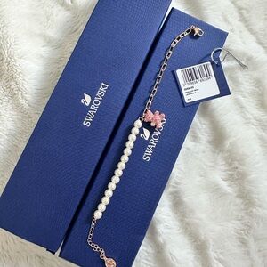 SwarovskiTeddy  Rose Gold and Pearl Bracelet NIB